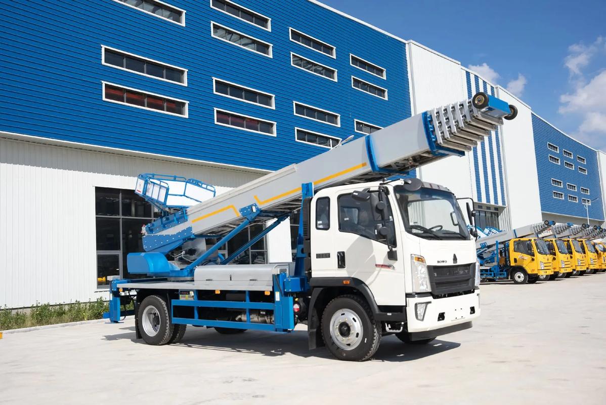 锦山镇出租云梯车高空作业车 建筑垃圾搬运